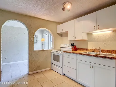 224 S Salisbury Avenue Deland FL 32720