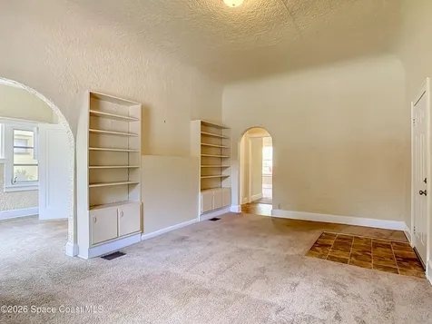 224 S Salisbury Avenue Deland FL 32720