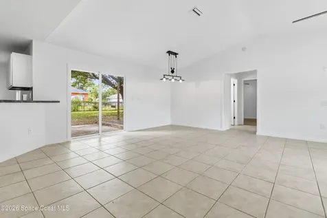582 Sea Crest Avenue SW Palm Bay FL 32908