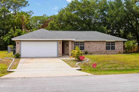 582 Sea Crest Avenue SW Palm Bay FL 32908