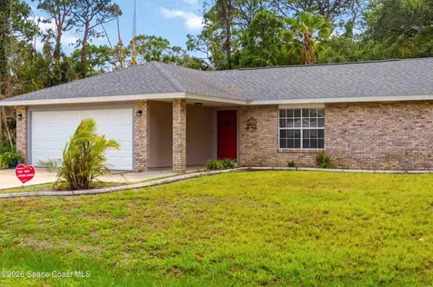 582 Sea Crest Avenue SW Palm Bay FL 32908