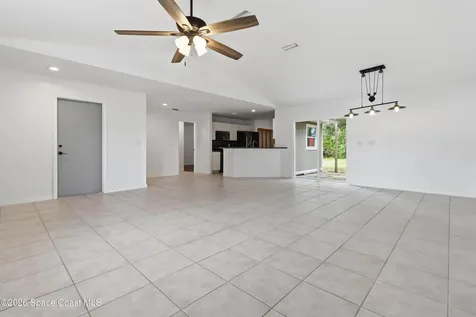 582 Sea Crest Avenue SW Palm Bay FL 32908