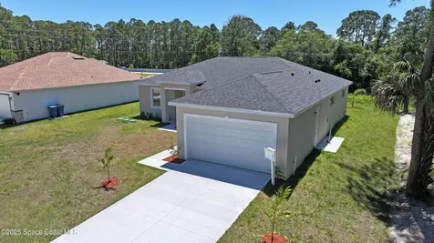314 Falls Church Street SW Palm Bay FL 32908
