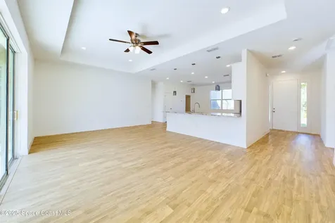 314 Falls Church Street SW Palm Bay FL 32908