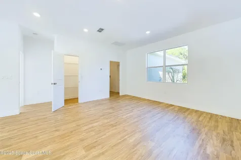 314 Falls Church Street SW Palm Bay FL 32908
