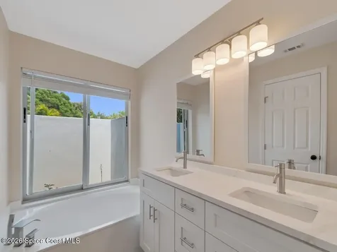 405 12th Avenue Vero Beach FL 32962