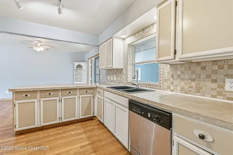 907 Gatewood Court NE Palm Bay FL 32905
