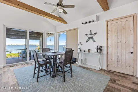 18 Vip Island Grant-valkaria FL 32949