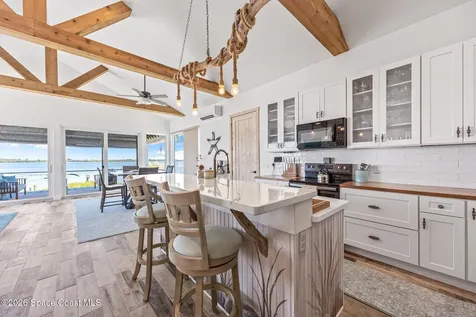18 Vip Island Grant-valkaria FL 32949