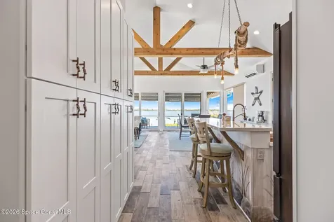 18 Vip Island Grant-valkaria FL 32949