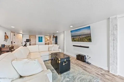 18 Vip Island Grant-valkaria FL 32949