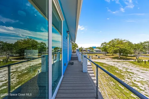 18 Vip Island Grant-valkaria FL 32949