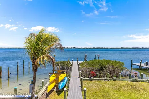 18 Vip Island Grant-valkaria FL 32949