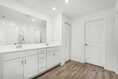 906 Dockside Drive SW Palm Bay FL 32908