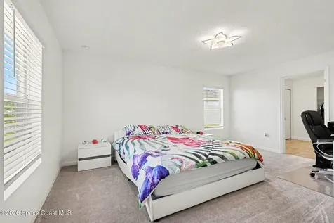 906 Dockside Drive SW Palm Bay FL 32908