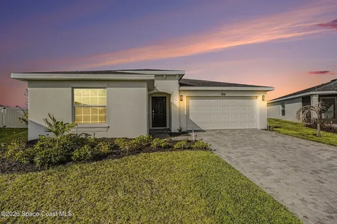 906 Dockside Drive SW Palm Bay FL 32908