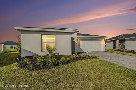 906 Dockside Drive SW Palm Bay FL 32908