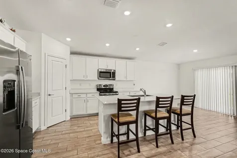 906 Dockside Drive SW Palm Bay FL 32908