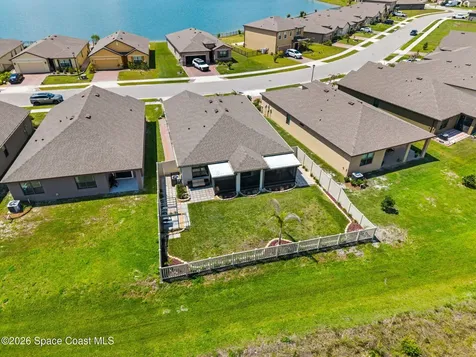 2043 Farmhouse Road SE Palm Bay FL 32909