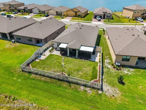 2043 Farmhouse Road SE Palm Bay FL 32909