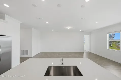 2285 Majorelle Drive NW Palm Bay FL 32907