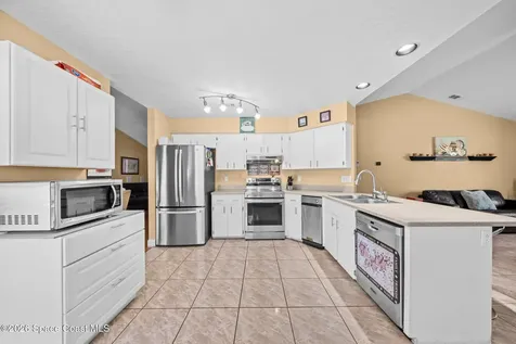 413 Lisa Road NE Palm Bay FL 32907