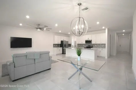 560 Veridian Circle NW Palm Bay FL 32907