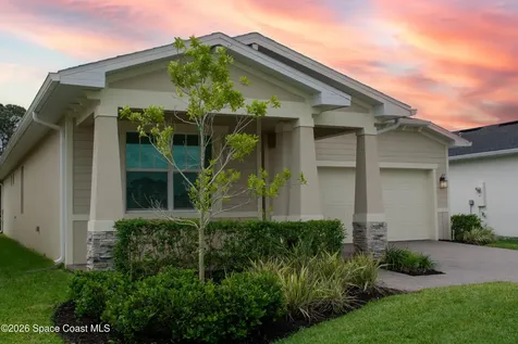 560 Veridian Circle NW Palm Bay FL 32907