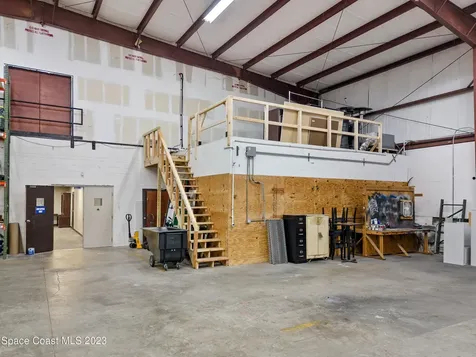 2725 Center Place Melbourne FL 32940