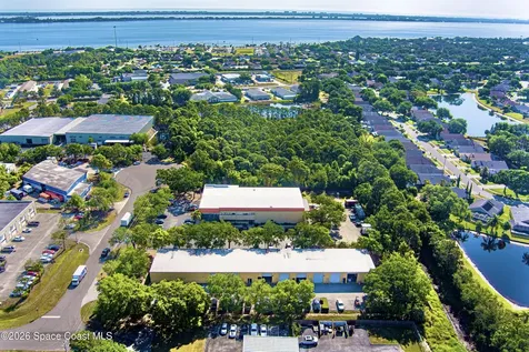 2725 Center Place Melbourne FL 32940