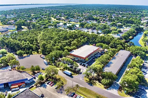 2725 Center Place Melbourne FL 32940