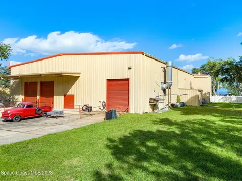 2725 Center Place Melbourne FL 32940