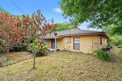 147 E Towne Place Titusville FL 32796