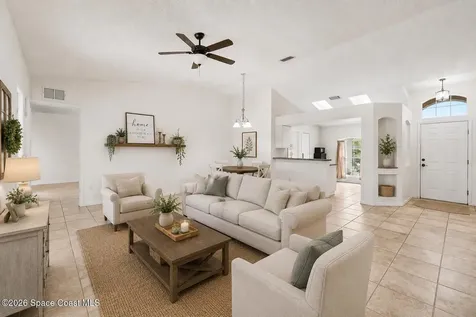 1563 Hamilton Avenue SW Palm Bay FL 32908
