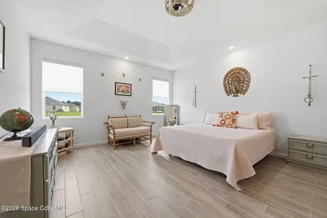 5285 2nd Manor Vero Beach FL 32968