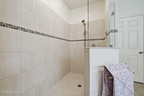 5285 2nd Manor Vero Beach FL 32968