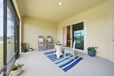 5285 2nd Manor Vero Beach FL 32968