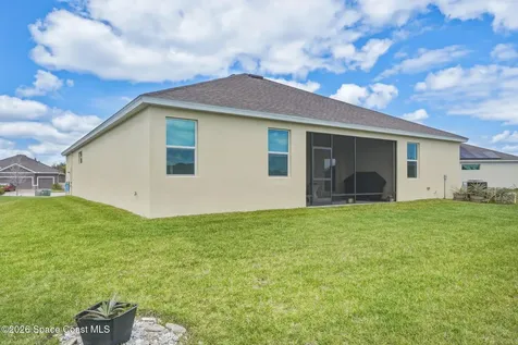 5285 2nd Manor Vero Beach FL 32968