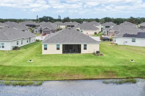 5285 2nd Manor Vero Beach FL 32968