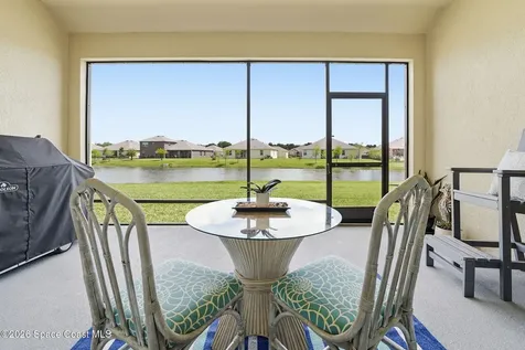 5285 2nd Manor Vero Beach FL 32968