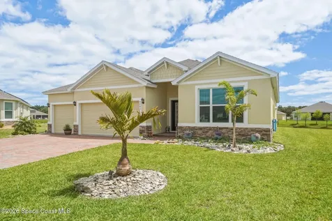 5285 2nd Manor Vero Beach FL 32968