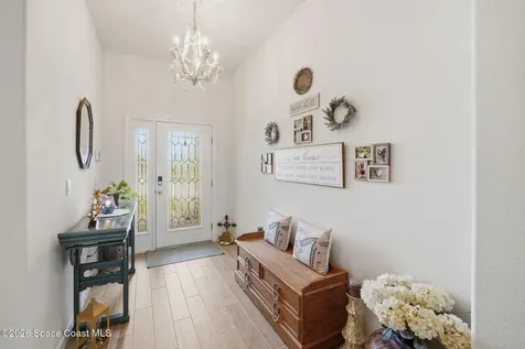 5285 2nd Manor Vero Beach FL 32968