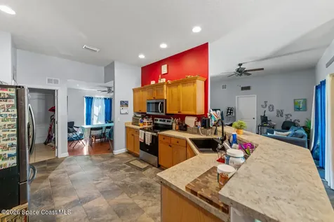 466 El Dorado Avenue SE Palm Bay FL 32909