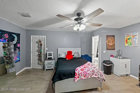 466 El Dorado Avenue SE Palm Bay FL 32909