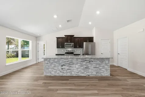 885 Clearmont Street Sebastian FL 32958