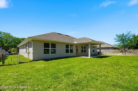 885 Clearmont Street Sebastian FL 32958