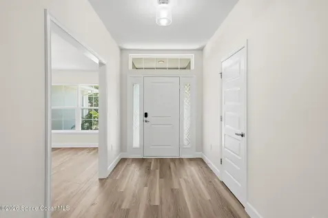885 Clearmont Street Sebastian FL 32958