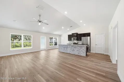885 Clearmont Street Sebastian FL 32958