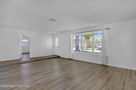 1198 Yacht Club Boulevard Indian Harbour Beach FL 32937