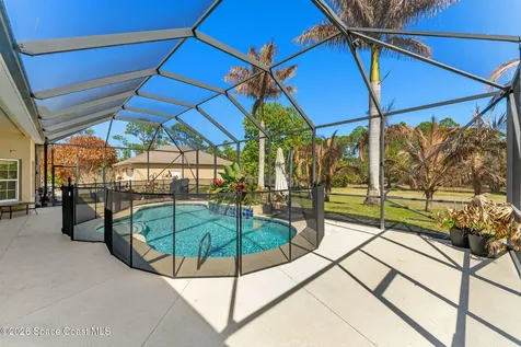 6895 Cottonwood Drive Grant FL 32949